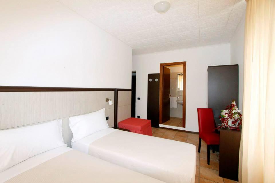 Albergo Maccagno エクステリア 写真